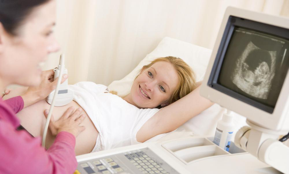 Other Useful Tips Pregnant woman at doctor