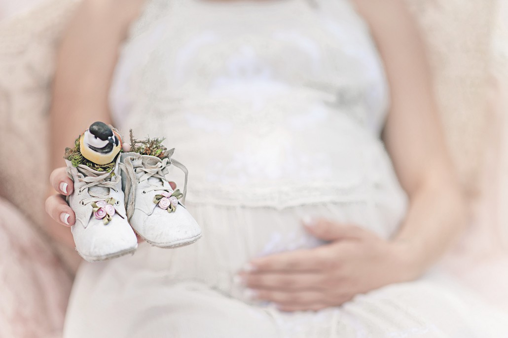 Your Pregnancy Week 6 Pregnant woman